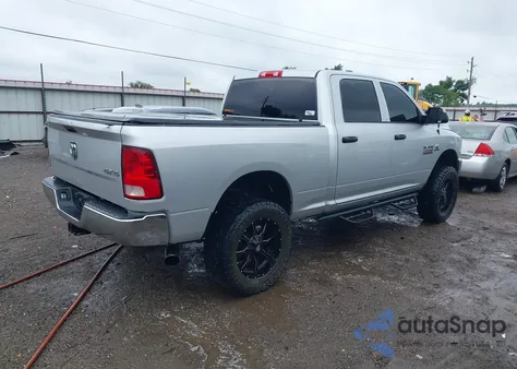 2018 Ram 2500 Tradesman 4X4 6'4 Box z USA, uszkodzony, nr VIN 3C6UR5CL7JG366245